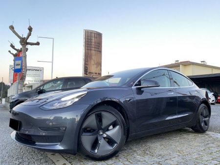 Tesla Model 3 Long-Range Dual Motor AWD