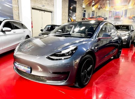 Tesla Model 3 Standard Range Plus RWD