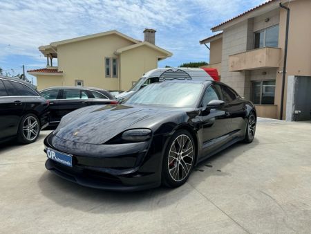 Porsche Taycan 4S