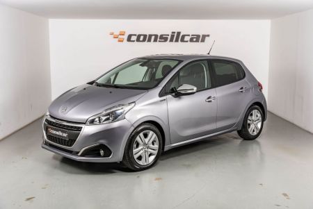 Peugeot 208 1.2 PureTech Signature